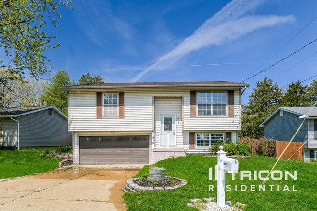 property at 1816 Hilltop Village Ln
