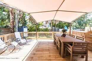 280 S Atlantic Ave in Cocoa Beach, FL - Building Photo