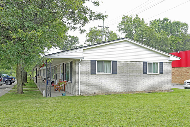 Lake Lynn Apartments in Waterford, MI - Foto de edificio - Building Photo