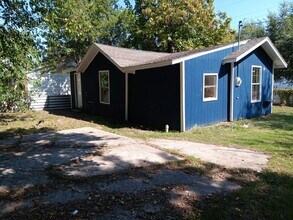 1323 S Blackwelder Ave in Oklahoma City, OK - Building Photo - Building Photo