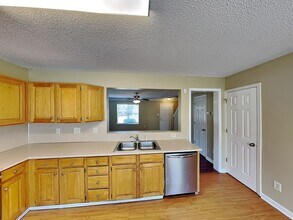 1216 Bicycle Ct in Gastonia, NC - Building Photo - Building Photo