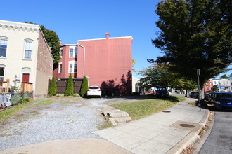 1417 Massachusetts Ave SE in Washington, DC - Building Photo - Building Photo