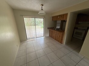 10939 W Gem St, Unit B in Crystal River, FL - Building Photo - Building Photo