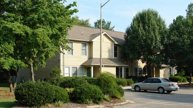 Tallstone Apartments in Fayetteville, NC - Building Photo - Building Photo