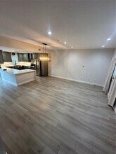 445 NE 1st St in Pompano Beach, FL - Foto de edificio - Building Photo