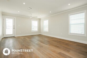 2104 Belzise Terrace in Fort Worth, TX - Foto de edificio - Building Photo