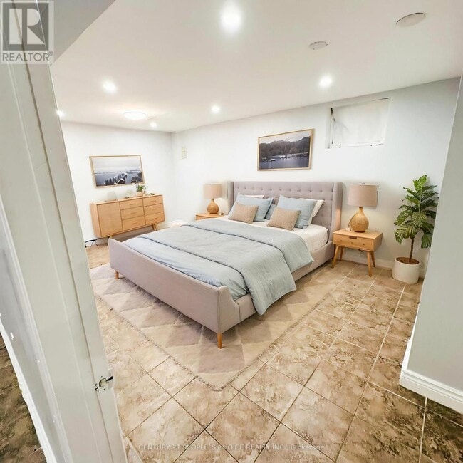 property at 41 Coomer Crescent