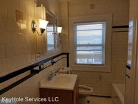 1 N Ellamont St photo'