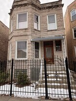 2613 W Walton St in Chicago, IL - Building Photo
