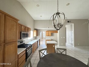 13115 Thea Smith Dr in Horizon City, TX - Building Photo - Building Photo