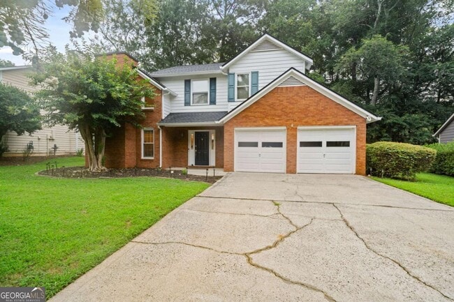 property at 10965 Pinehigh Dr