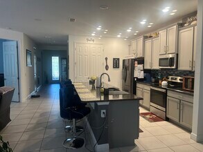 3855 Carrick Bend Dr in Kissimmee, FL - Foto de edificio - Building Photo