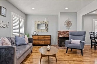 510 Valley Home Ave in La Habra, CA - Foto de edificio - Building Photo
