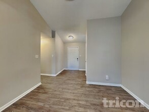 3520 Lytham Pl, Unit 318 in Raleigh, NC - Building Photo - Building Photo