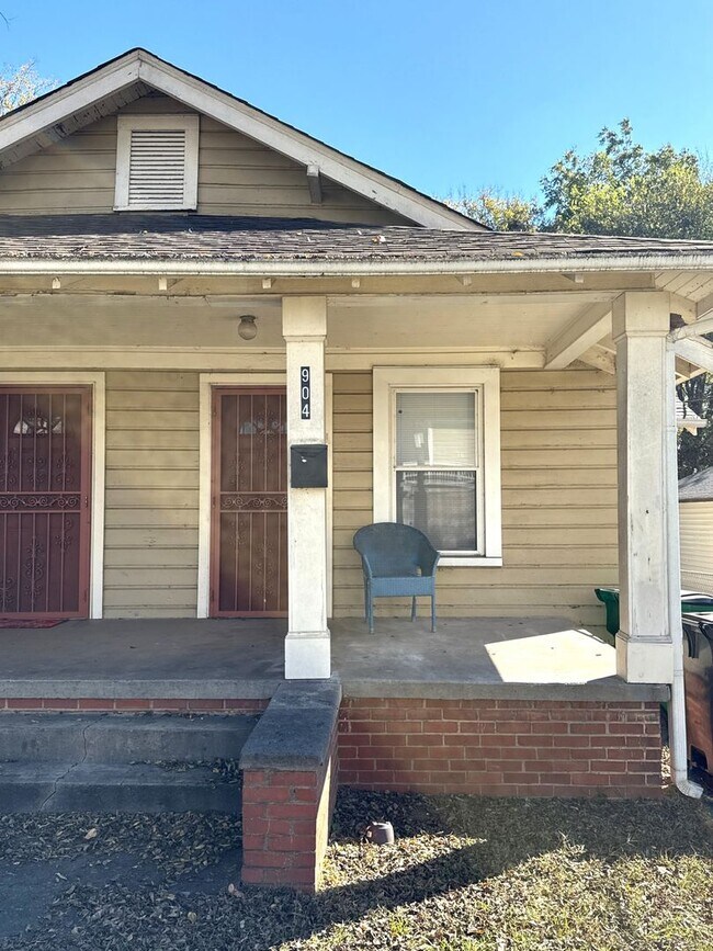 904-906 Harrill St in Charlotte, NC - Building Photo - Building Photo