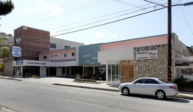 24431-24433 Hawthorne Blvd. in Torrance, CA - Foto de edificio - Building Photo