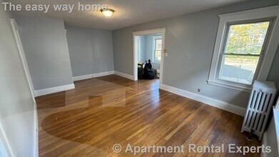 54 Hooker Ave in Somerville, MA - Building Photo - Building Photo
