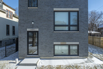 717 N Parkside Ave in Chicago, IL - Building Photo - Building Photo