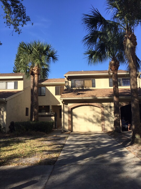 6215 Peregrine Ct in Orlando, FL - Building Photo