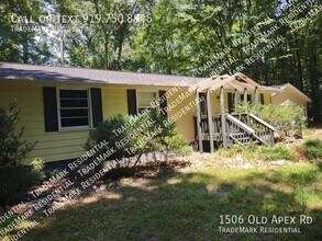 1506 Old Apex Rd in Cary, NC - Building Photo - Building Photo