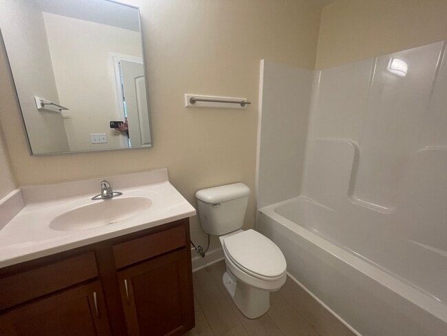 property at 1570 Bluebird Ln