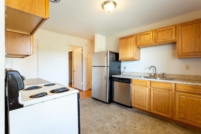 3285 Moorhead Ave in Boulder, CO - Building Photo - Building Photo