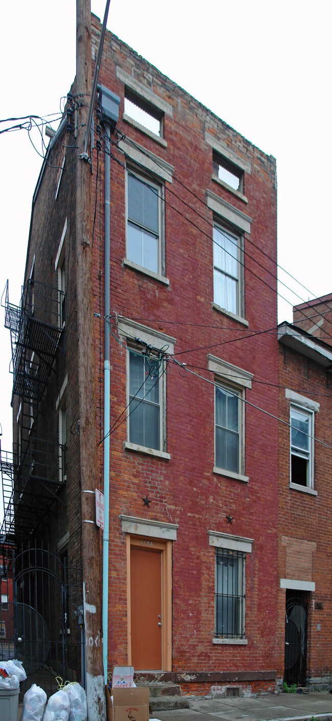 1508 Moore St in Cincinnati, OH - Building Photo - Building Photo