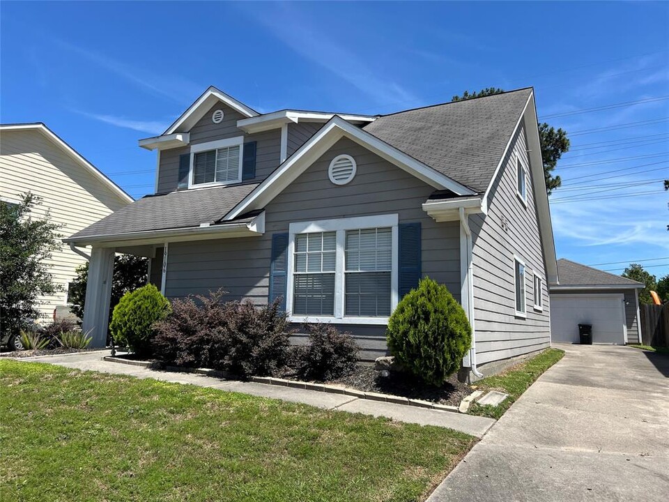 19106 Spruce Bough Ln in Humble, TX - Building Photo