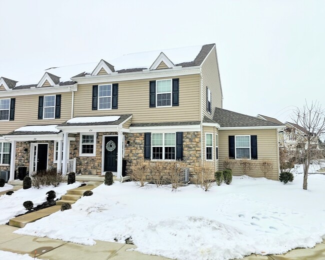 property at 634 Brentwood Dr