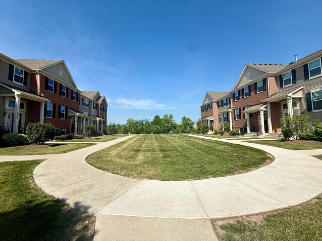 189 Lakeshore Dr in Oswego, IL - Building Photo - Building Photo