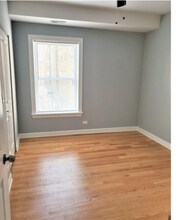 1640 W Pratt Blvd in Chicago, IL - Building Photo - Building Photo