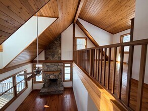 249 Woodbury Rd in Washington, CT - Foto de edificio - Building Photo