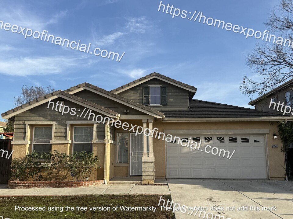 22281 Redwood Ln in Moreno Valley, CA - Building Photo