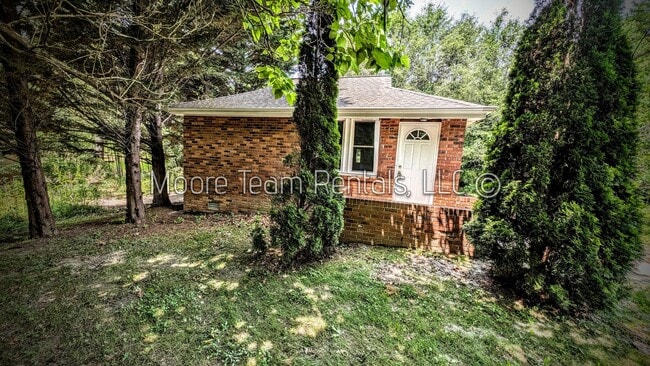 property at 18 Jerry Ln