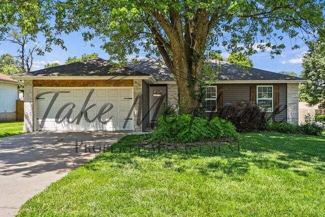 property at 3539 S Walnut Hill Dr