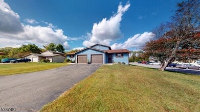 419 Lake Shore N in Montague, NJ - Building Photo - Building Photo