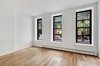 352 E 116th St in New York, NY - Building Photo - Building Photo