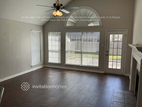 222 Vernon Dr in Rockwall, TX - Foto de edificio - Building Photo