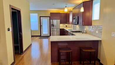 1801 N Washtenaw Ave in Chicago, IL - Building Photo - Building Photo