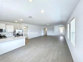 300 Dreyer in Kyle, TX - Building Photo - Building Photo