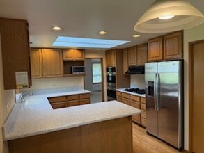 18020 41st Pl W in Lynnwood, WA - Building Photo - Building Photo