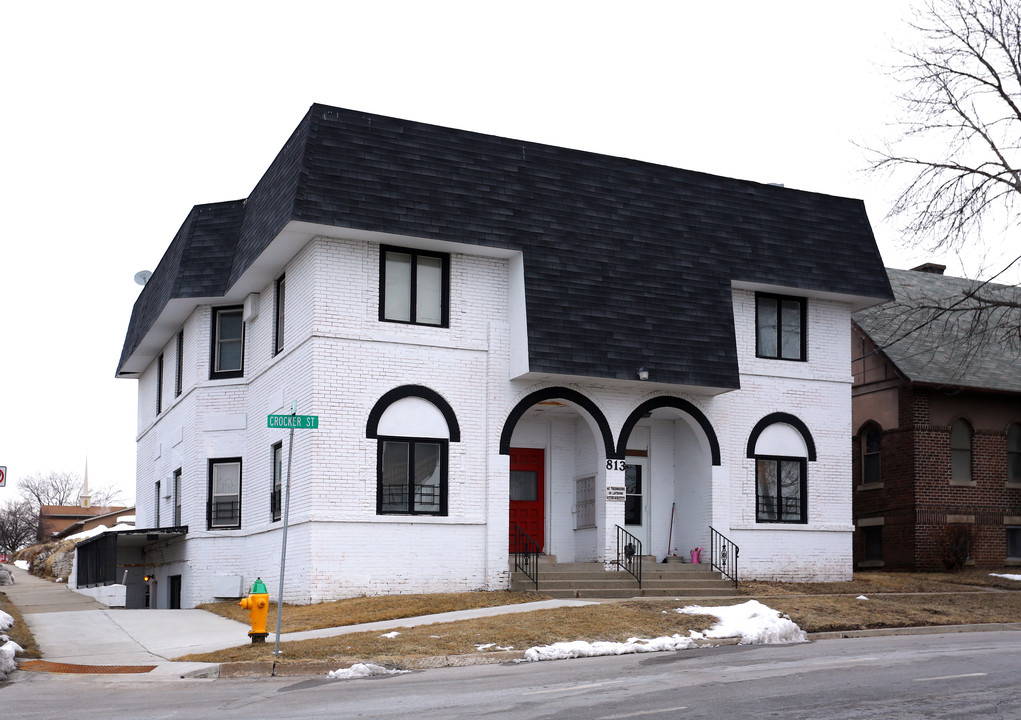 813 Crocker St in Des Moines, IA - Foto de edificio