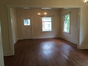 516 N 6th St in Mount Vernon, WA - Building Photo - Building Photo