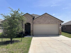 20500 Lone Peak Pass in Manor, TX - Building Photo - Building Photo