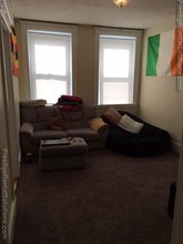 81 Empire St, Unit 3 in Boston, MA - Foto de edificio - Building Photo