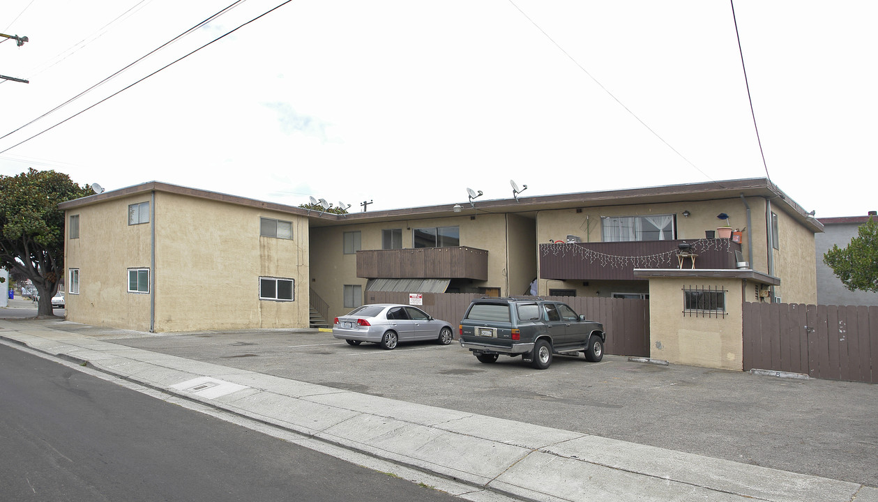 1700 Market Ave in San Pablo, CA - Building Photo