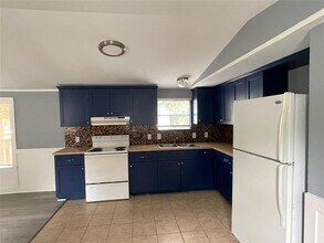 13328 Brigadier Dr in Willis, TX - Building Photo - Building Photo
