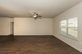 425 Clover Cir in Springville, AL - Building Photo - Building Photo