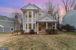 15090 Holleyside Dr in Montclair, VA - Building Photo