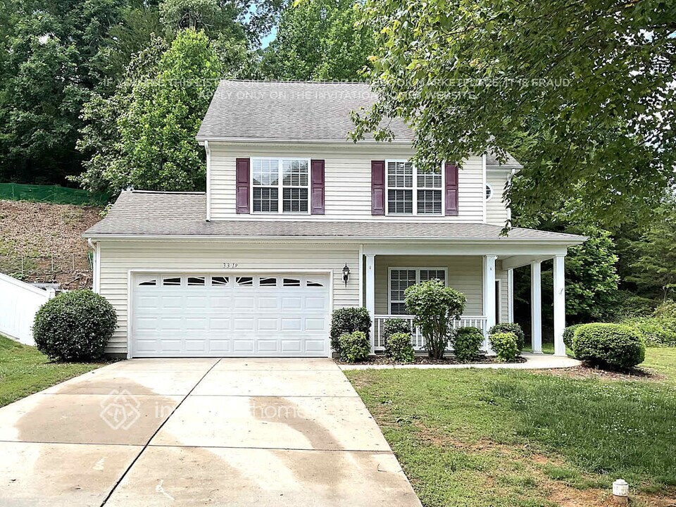 3319 Glamorgan Ct in Charlotte, NC - Building Photo